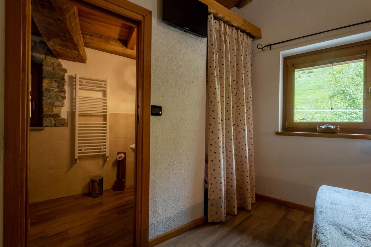 Le Vieux Noyer - Appartamenti Al Verde Villaggio Di Rumiod Saint-Pierre Exterior foto